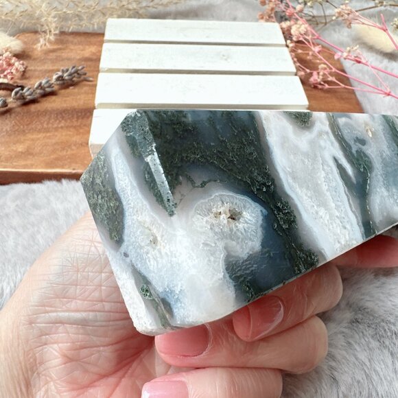 Beautiful Moss Agate Tower Obelisk - Picture 9 of 9